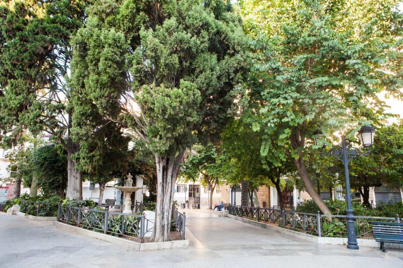 Perfecta Localizacion En Centro Historico Cadizアパートメント エクステリア 写真